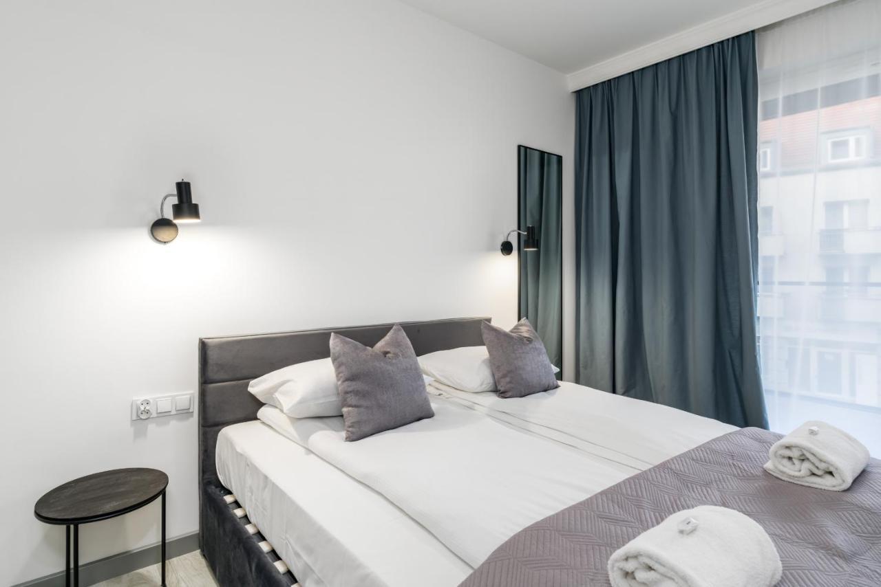 Apartments Poznan Chwaliszewo Residence With Free Garage By Noclegi Renters Exterior foto